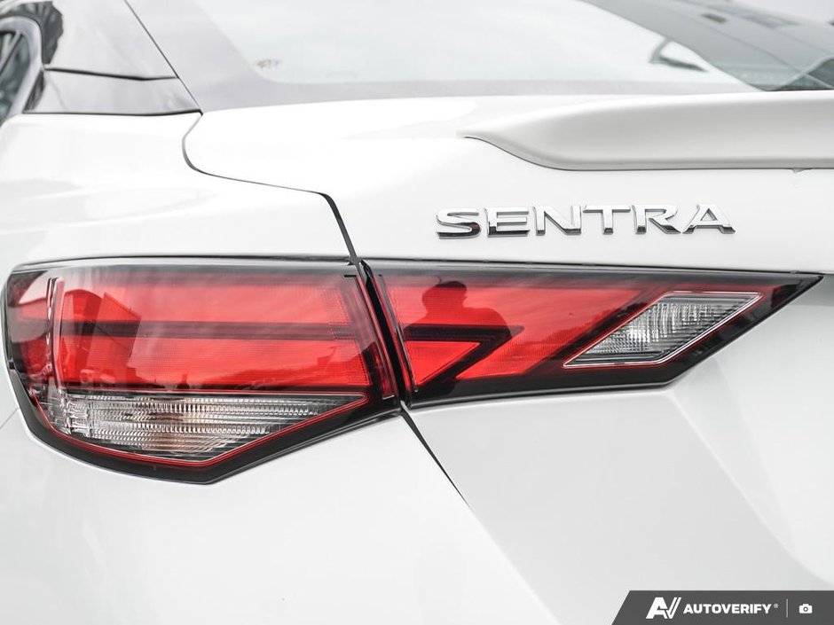 2025 Nissan Sentra SR // DEMO MODEL-10