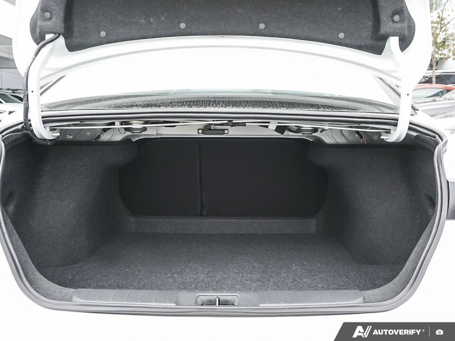 2025 Nissan Sentra SR // DEMO MODEL-11