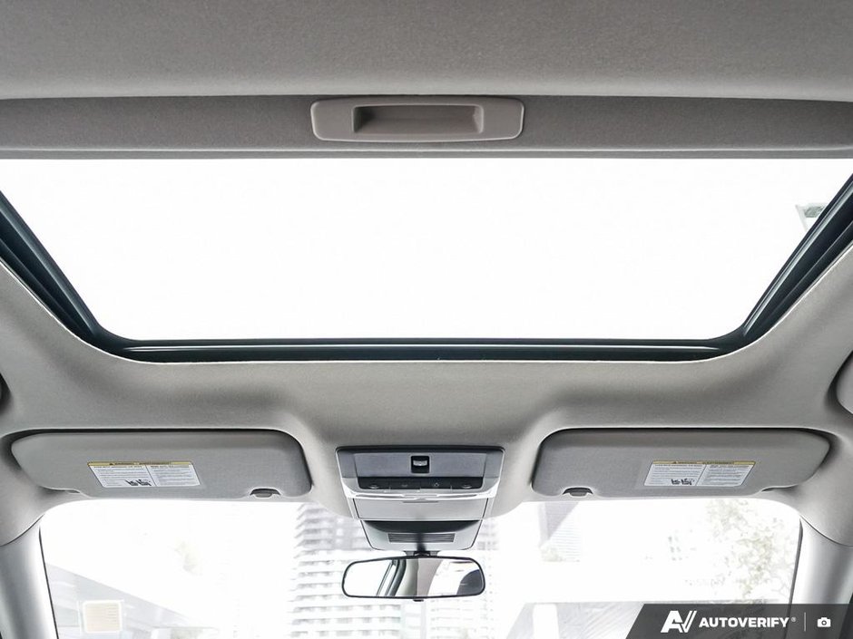 2025 Nissan Sentra SR // DEMO MODEL-14