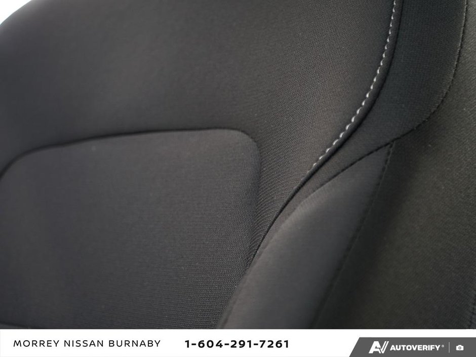2025 Nissan Sentra CVT // LOW KMS!-25