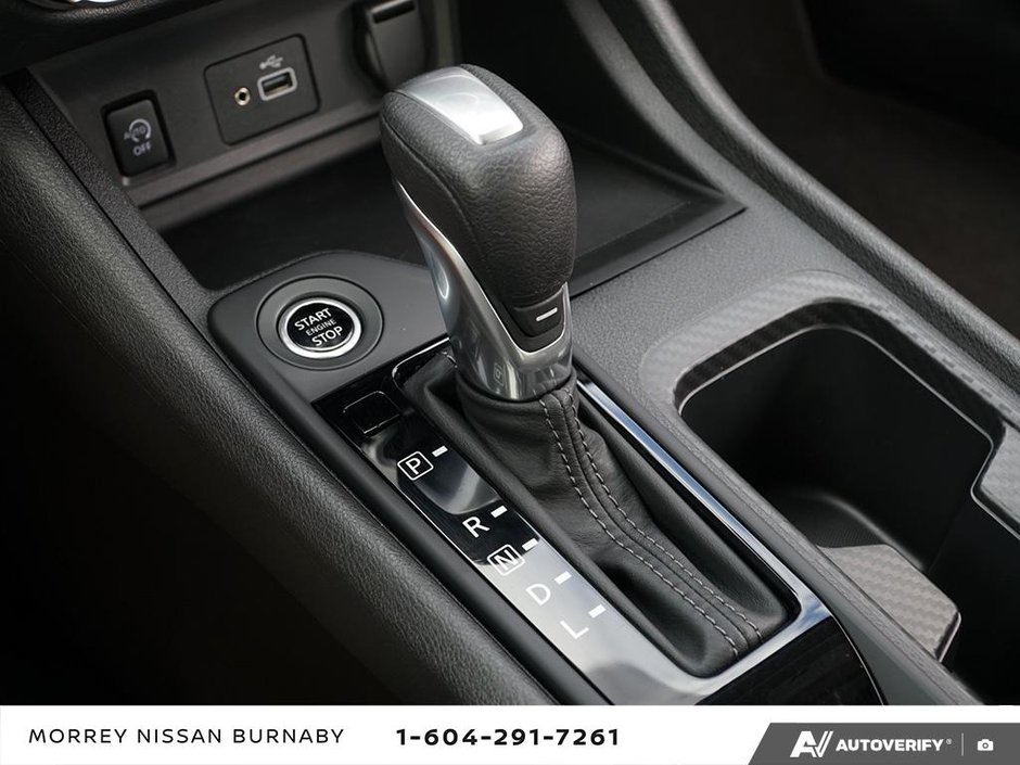 2025 Nissan Sentra CVT // LOW KMS!-24