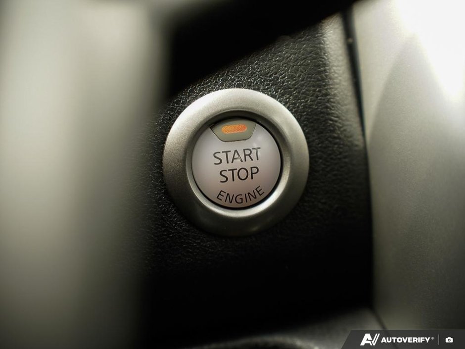 2017 Nissan Versa Note SL-19