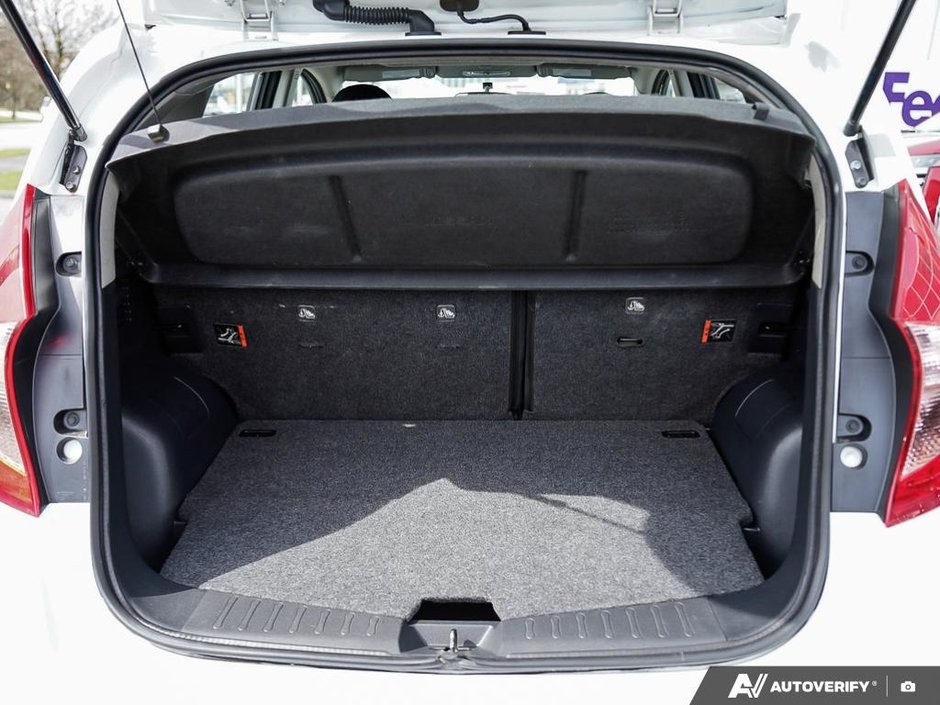 2017 Nissan Versa Note SL-25