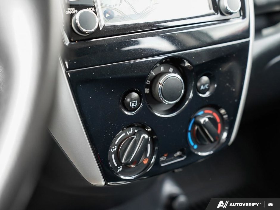 2017 Nissan Versa Note SL-12