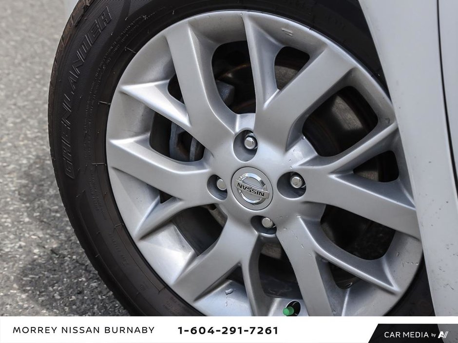 2019 Nissan Versa Note SV CVT + LOW KMS-6