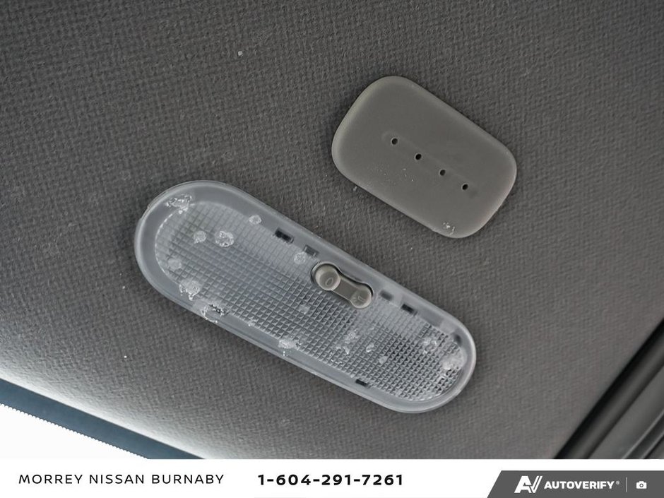 2019 Nissan Versa Note SV CVT // 2.99% FINANCING-24