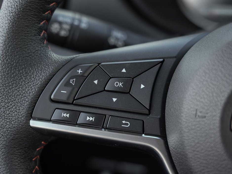 2025 Nissan Versa SR-14