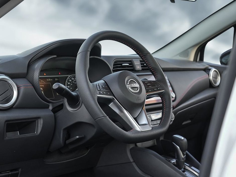 2025 Nissan Versa SR-11