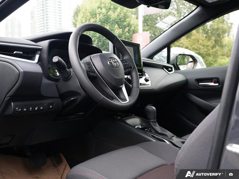 2024 Toyota Corolla SE // LOW KMS-8