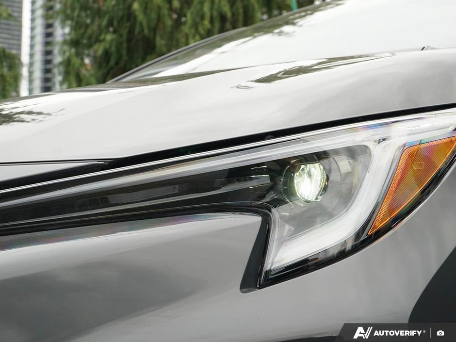 2024 Toyota Corolla SE // LOW KMS-23