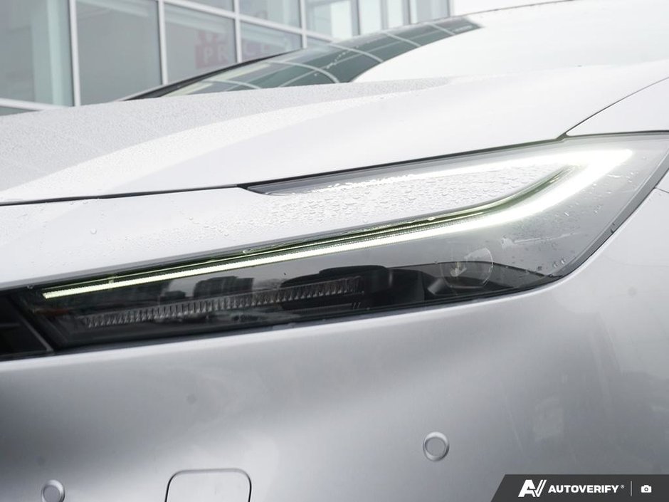 2024 Toyota Prius Prime XSE // NO ACCIDENTS-23