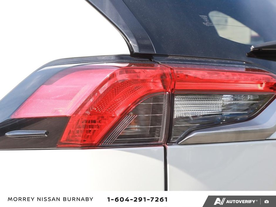 2022 Toyota RAV4 Prime XSE // PLUGIN HYBRID-11