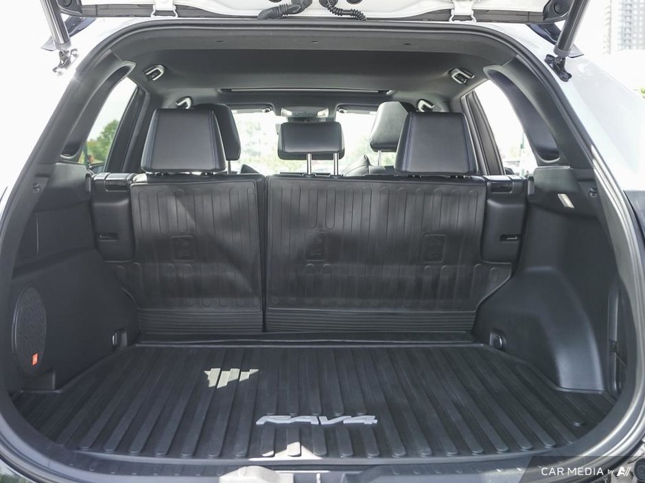 2022 Toyota RAV4 HYBRID XSE-25