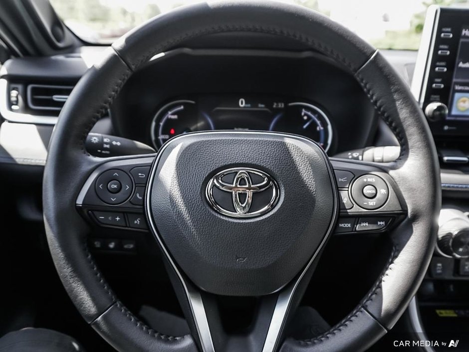 2022 Toyota RAV4 HYBRID XSE-9