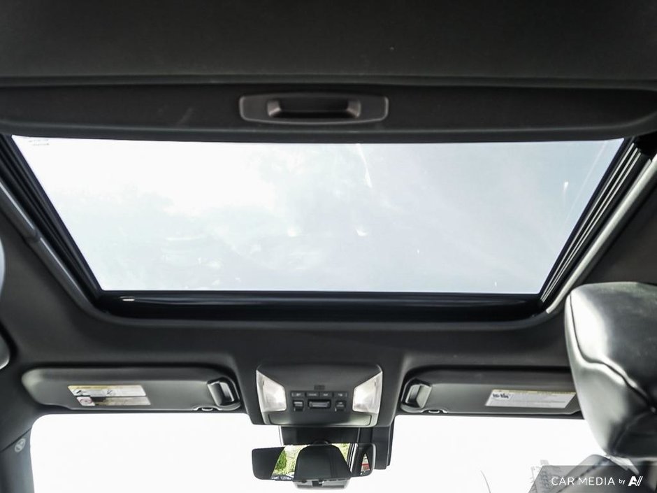 2022 Toyota RAV4 HYBRID XSE-6