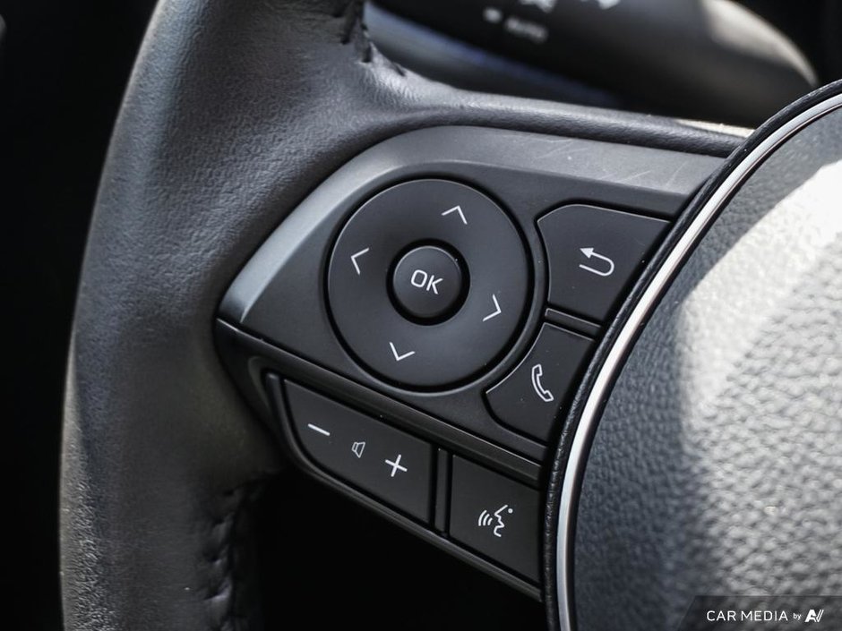 2022 Toyota RAV4 HYBRID XSE-12