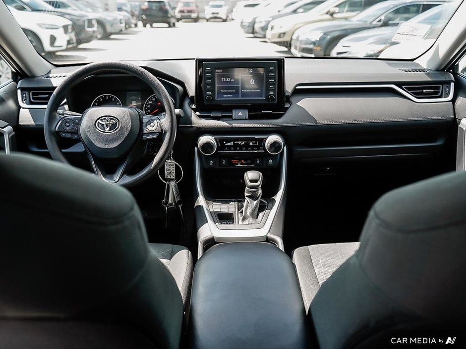 2022 Toyota RAV4 LE AWD-17