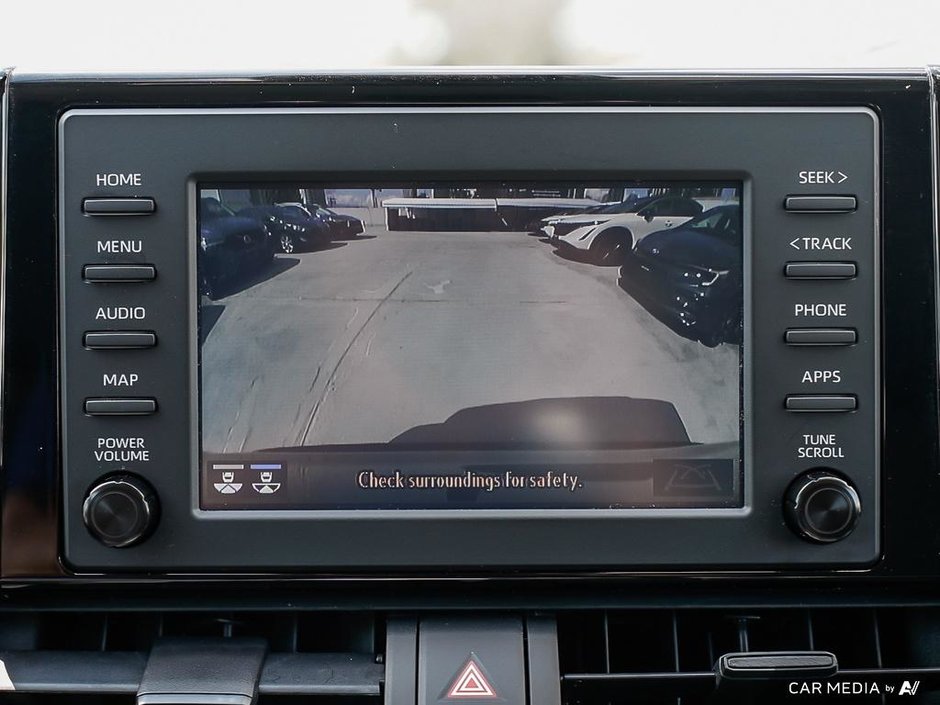 2022 Toyota RAV4 LE AWD-18