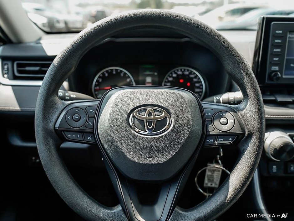 2022 Toyota RAV4 LE AWD-6
