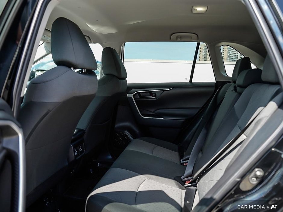 2022 Toyota RAV4 LE AWD-16