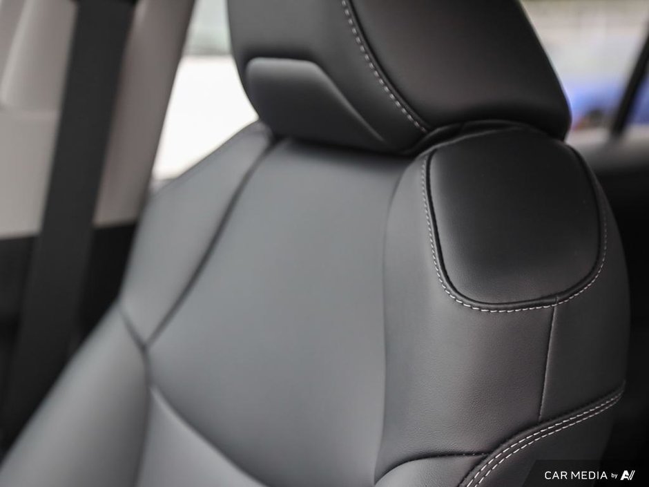 2025 Toyota RAV4 HYBRID XLE PREMIUM-15