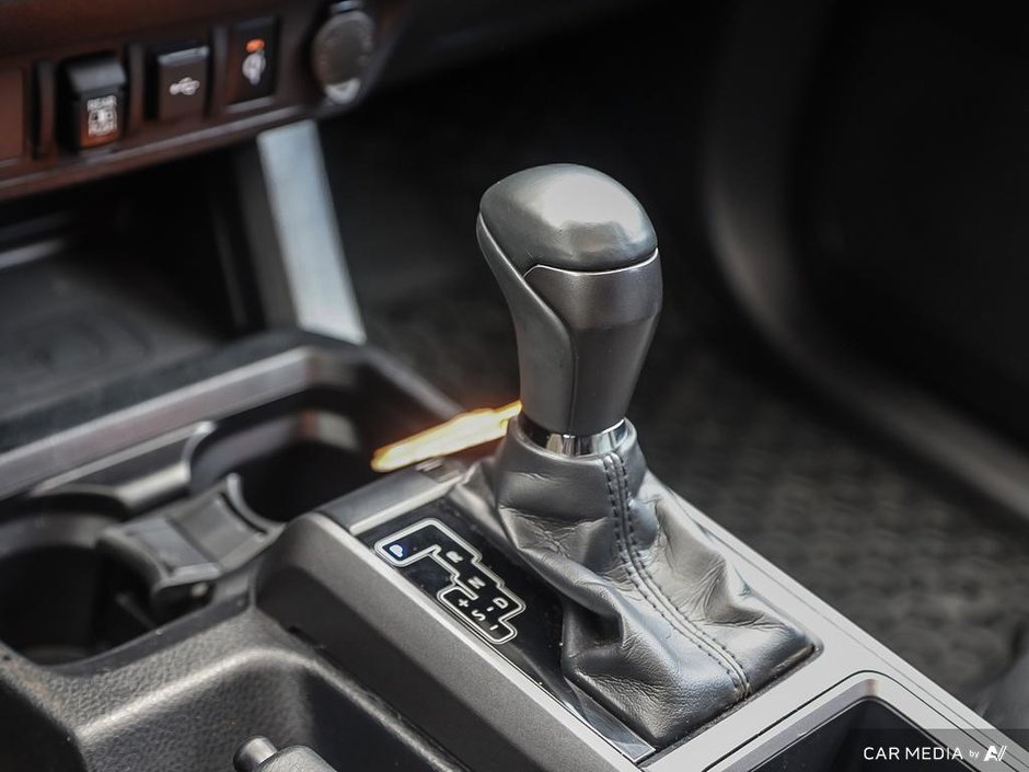2020 Toyota Tacoma DOUBLE CAB TRD OFFROAD-11