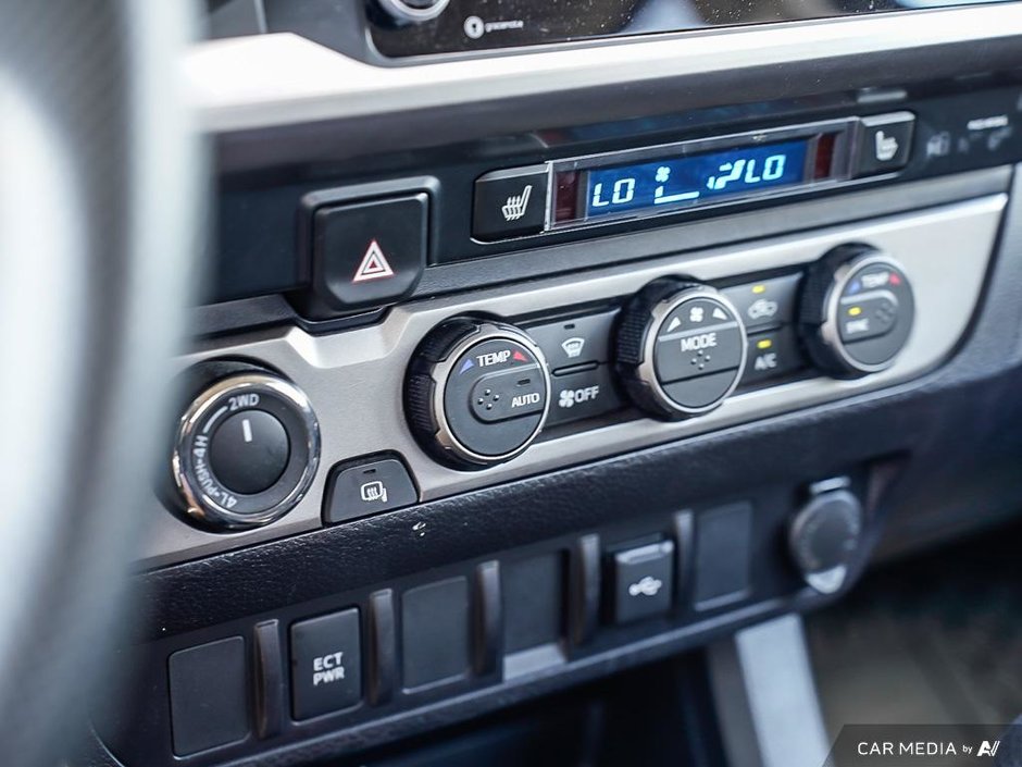 2022 Toyota Tacoma TRAIL EDITION // SUPER CLEAN-12