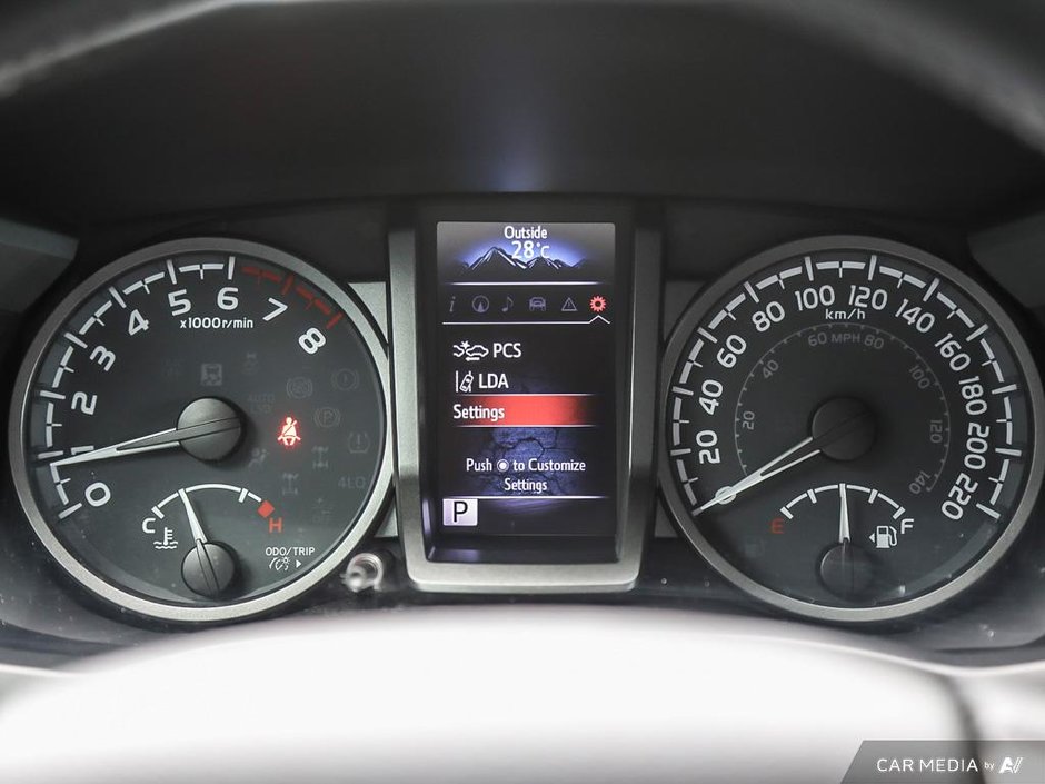 2022 Toyota Tacoma TRD SPORT 4X4-7