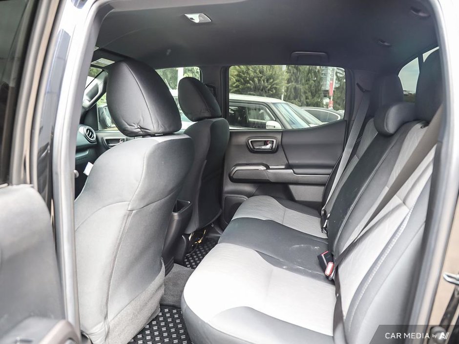 2022 Toyota Tacoma TRD SPORT 4X4-16