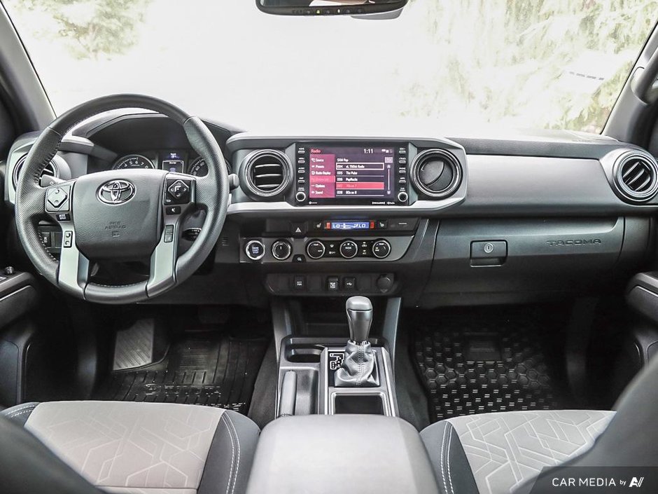 2022 Toyota Tacoma TRD SPORT 4X4-17