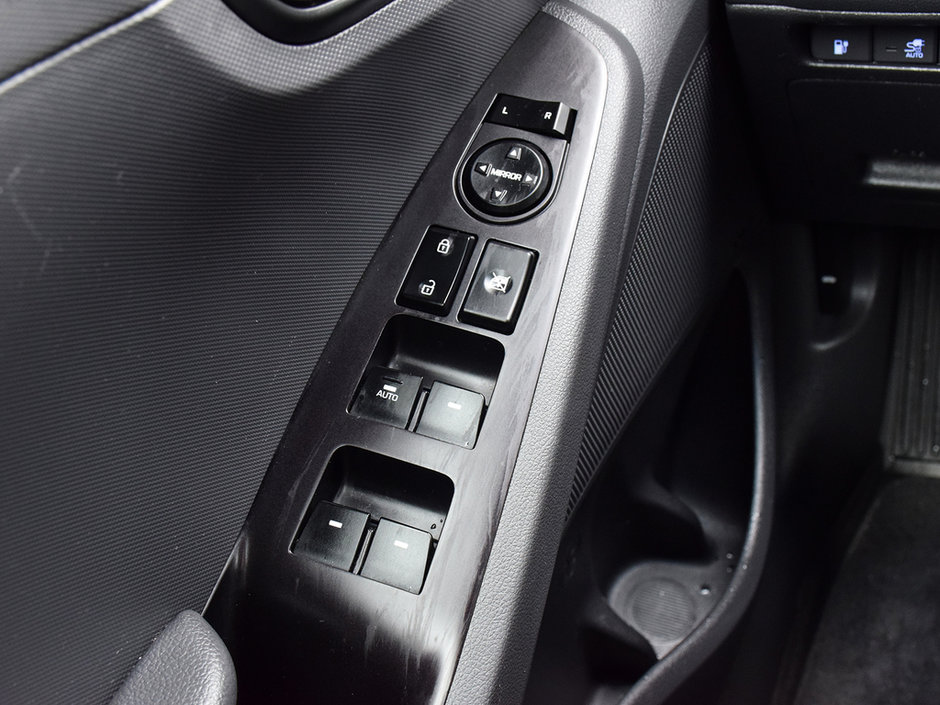2019 Hyundai Ioniq Electric PREFERRED-25