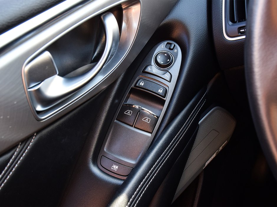 2021 Infiniti Q60 LUXE AWD MORREY CERTIFIED PRE OWNED-25