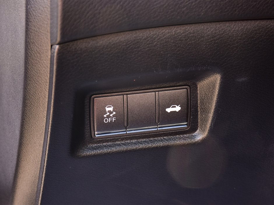 2021 Infiniti Q60 LUXE AWD MORREY CERTIFIED PRE OWNED-17