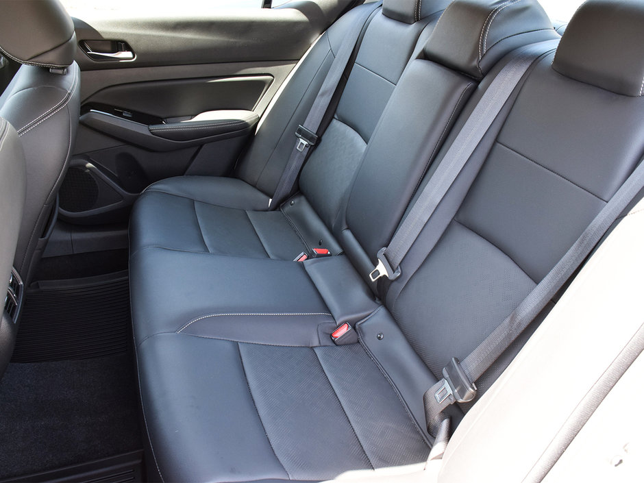 2024 Nissan Altima PLATINUM NISSAN CERTIFIED PRE OWNED-22