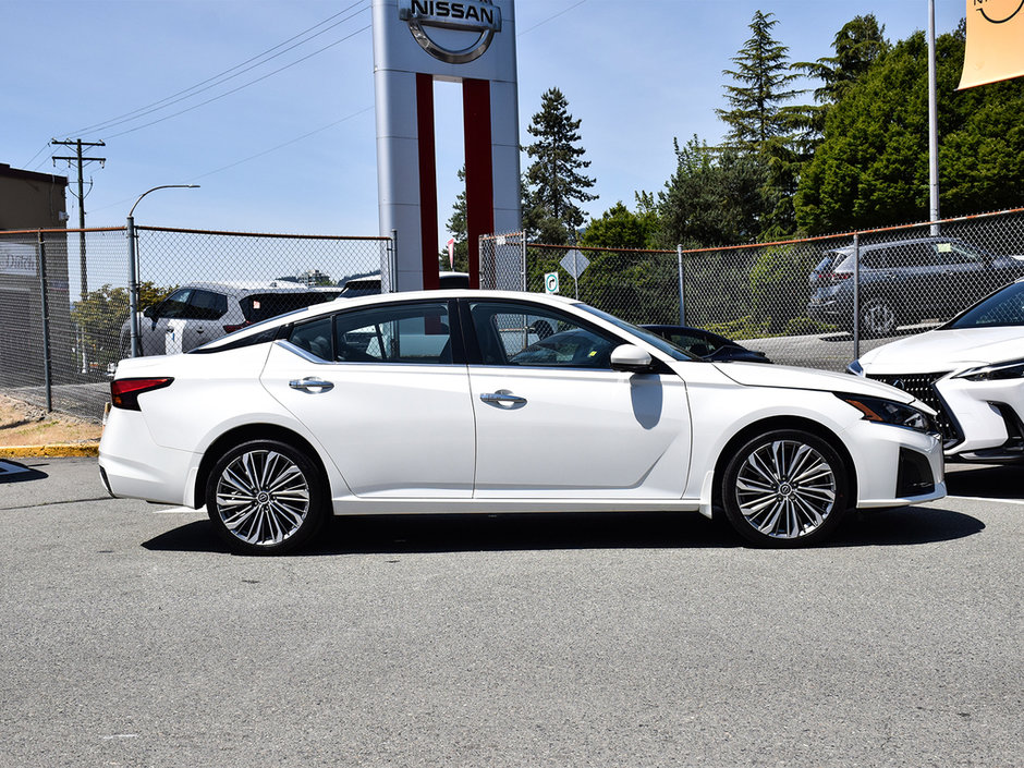2024 Nissan Altima PLATINUM NISSAN CERTIFIED PRE OWNED-6