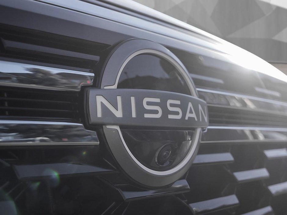 2025 Nissan Armada Platinum Reserve Captain's Chairs-8