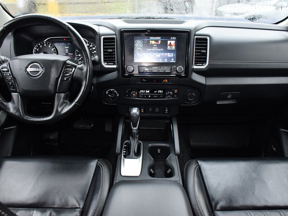 2023 Nissan Frontier CREW CAB SV 4x4  NISSAN CANADA CERTIFIED PRE OWNED-12