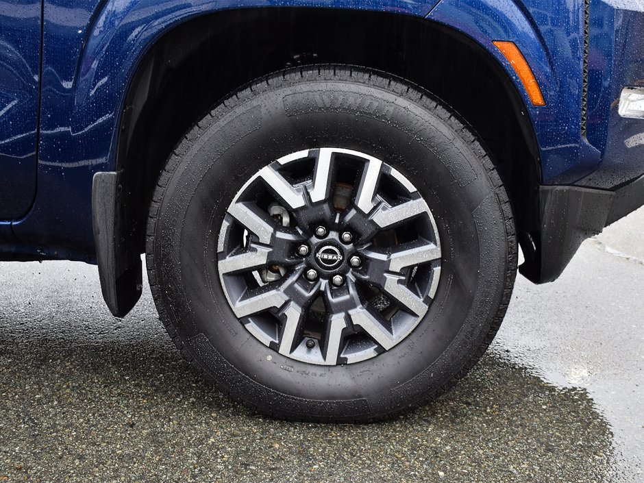 2023 Nissan Frontier CREW CAB SV 4x4  NISSAN CANADA CERTIFIED PRE OWNED-28