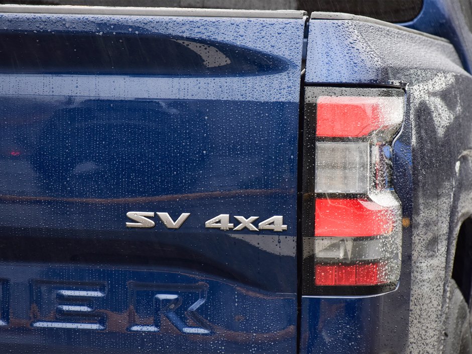 2023 Nissan Frontier CREW CAB SV 4x4  NISSAN CANADA CERTIFIED PRE OWNED-31