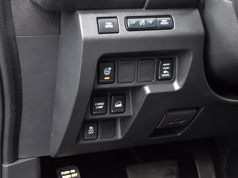 2023 Nissan Frontier CREW CAB SV 4x4  NISSAN CANADA CERTIFIED PRE OWNED-17