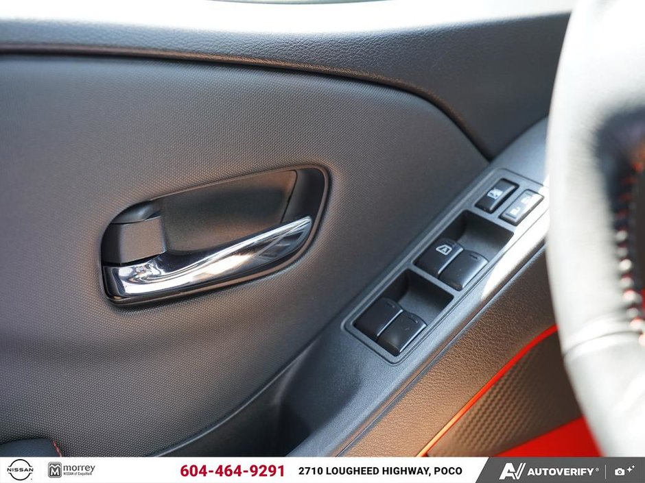 2024 Nissan Frontier PRO-4X LUXURY PACKAGE 4X4-16