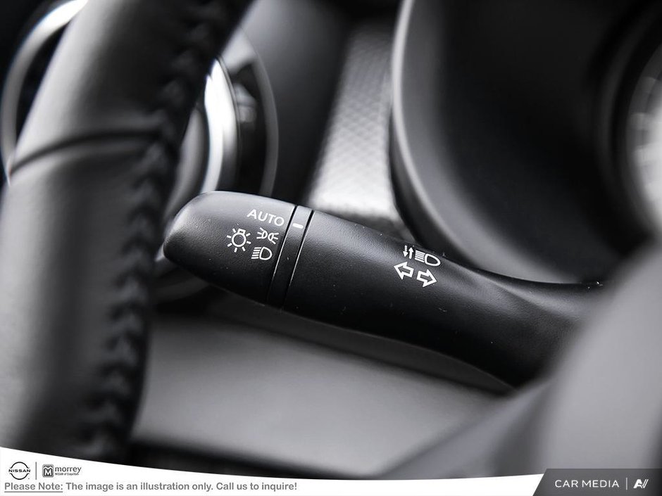 2025 Nissan KICKS PLAY SV-23