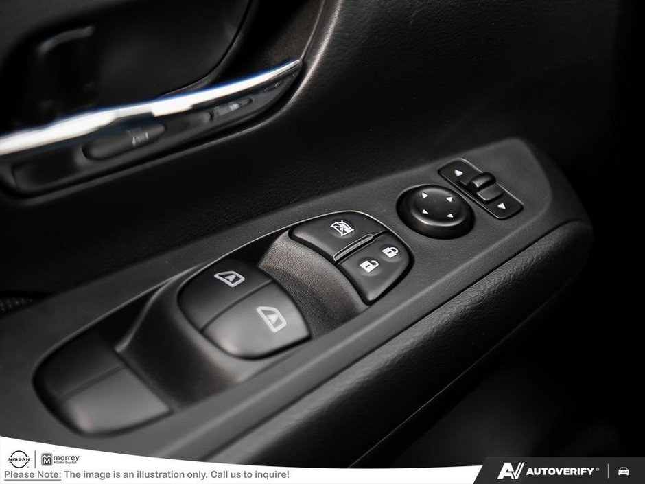 2025 Nissan Kicks Play SV-15