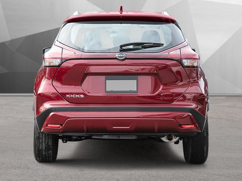 2025 Nissan KICKS PLAY SV-4
