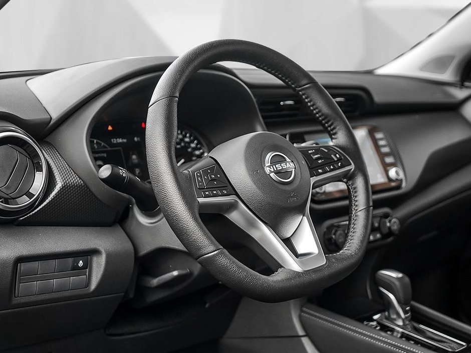 2025 Nissan KICKS PLAY SV-11