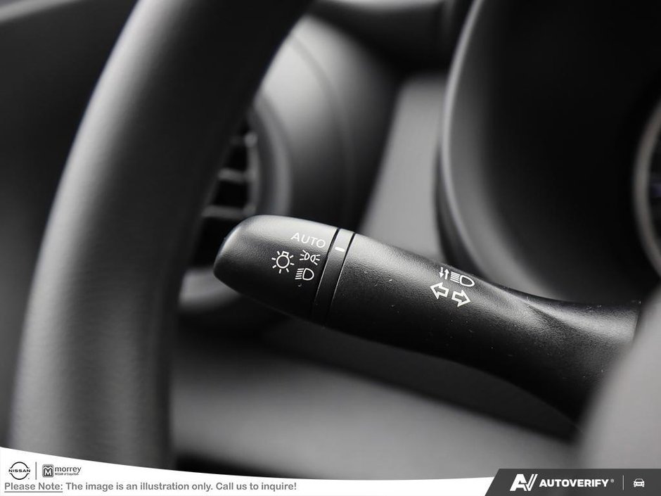 2025 Nissan Kicks Play S-23