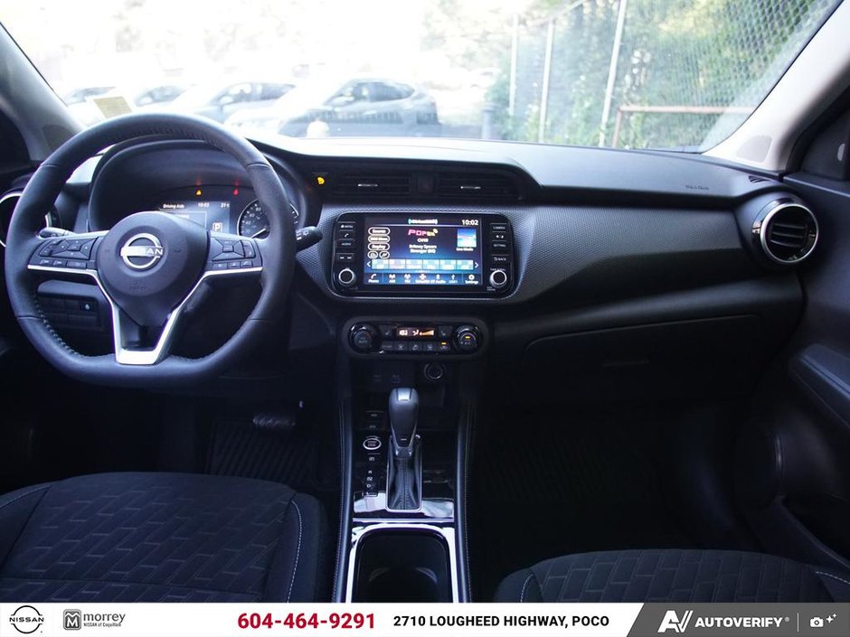 2025 Nissan Kicks Play SV NISSAN CANADA CERTIFIED PRE OWNED-13