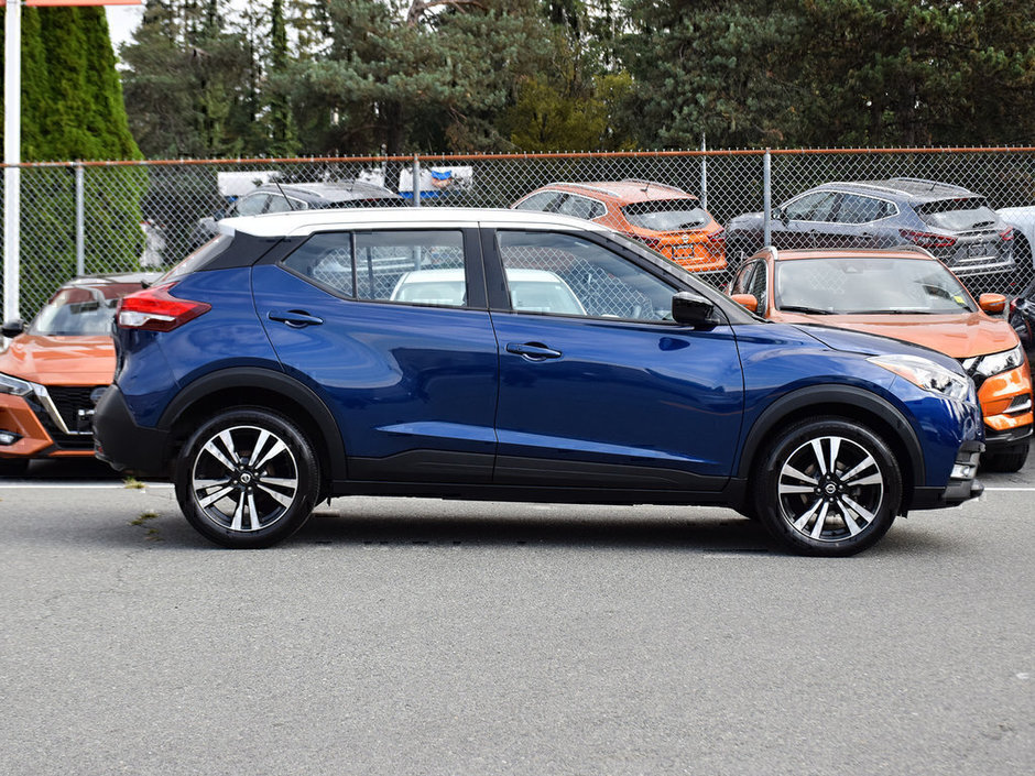 2018 Nissan KICKS SV NISSAN CERTIFIED PRE OWNED-3