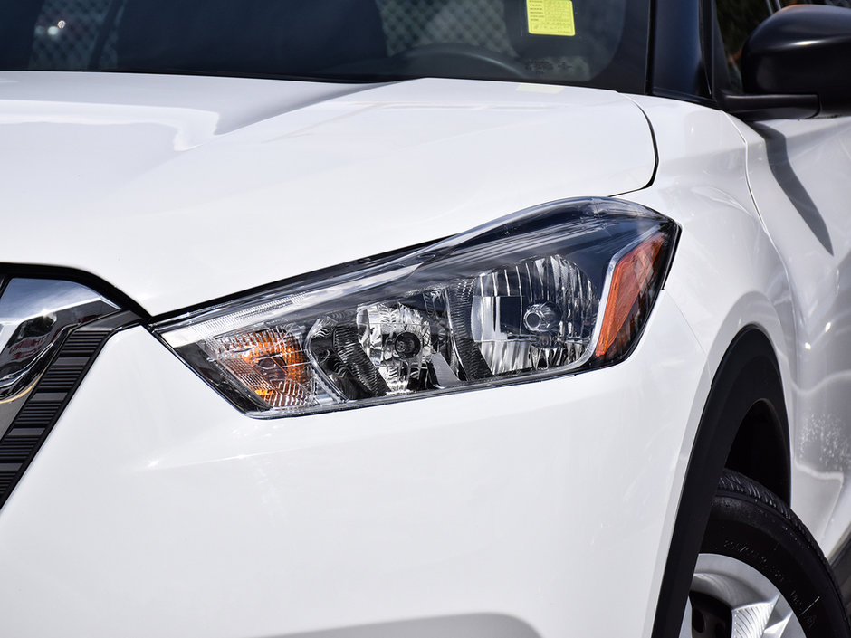 2020 Nissan Kicks S NISSAN CERTIFIED PRE OWNED-26