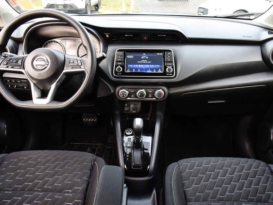 2022 Nissan Kicks S NISSAN CERTIFIED PRE OWNED-11